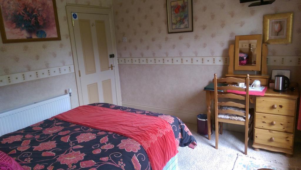 Brynhonddu Country House B&B Abergavenny Extérieur photo