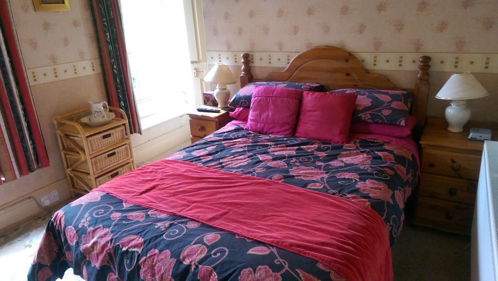 Brynhonddu Country House B&B Abergavenny Extérieur photo