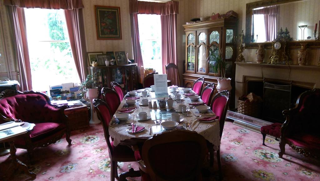 Brynhonddu Country House B&B Abergavenny Extérieur photo